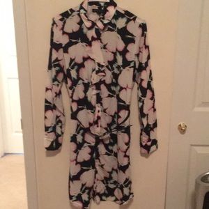 beautiful and flattering shirtwaist dress